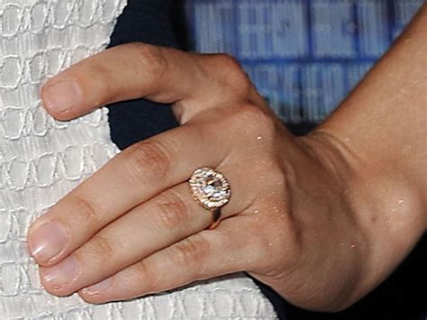 Https://wstravely.com/wedding/alison Brie Wedding Ring