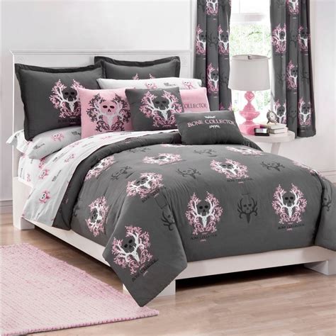 Getting a new bed set for your full sized bed is a quick way to overhaul the look of your bed (and your entire so how do you settle on the best full sized bed set for your needs? Full Size Bed In Bag Sets - Home Furniture Design