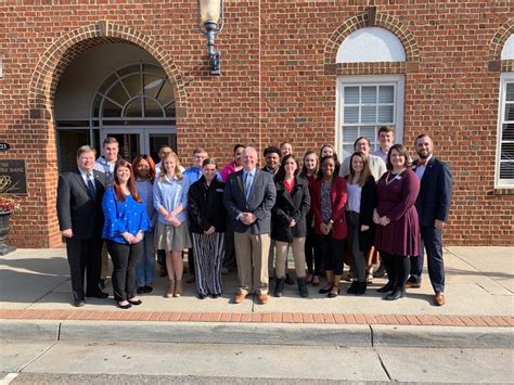 We remain committed to ensure the health and safety of our staff and our customers and we thank you for your. VBA Bank Day Scholarship Program 2019 - Virginia Bankers ...