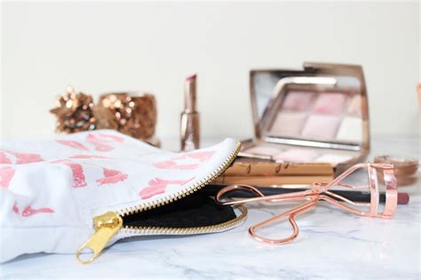 How To Keep Your Makeup Bag Clean Ft Rose Gold Eyelash Curlers 😍