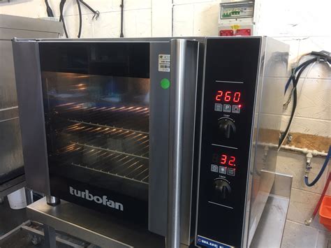 There's also a separate light for lighting the interior, as opposed to the 240v model which uses all lights for cooking. Blueseal Bake Oven , convection oven , Blue Seal Turbofan ...