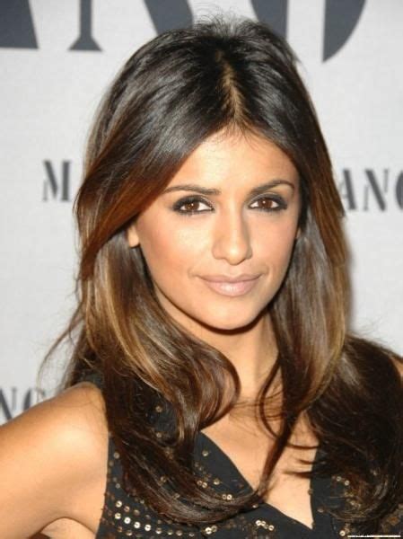 Dermatologue, expert peau, cheveux, ongles, ist, esthétique… la coloration et la décoloration ont pour but de teinter la tige pilaire d'une couleur choisie. Résultat de recherche d'images pour "balayage brune peau ...
