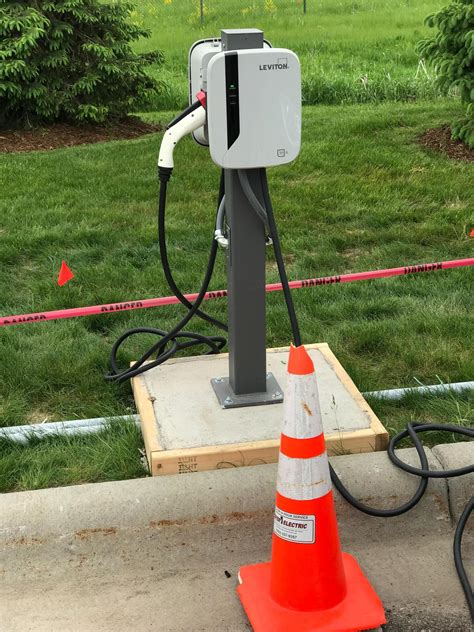 Park Nicollet/Tria | Maple Grove, MN | EV Station