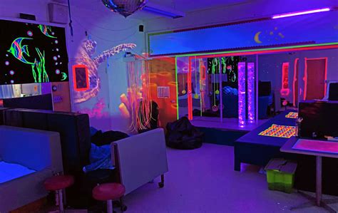 Adult Day Program Glow Sensory Room