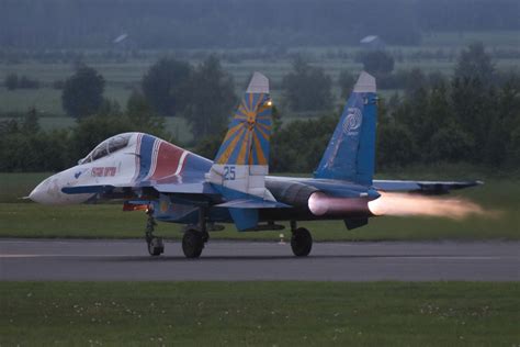 Aircraft Design Why Western Fighters Afterburner Glow Is Reddish