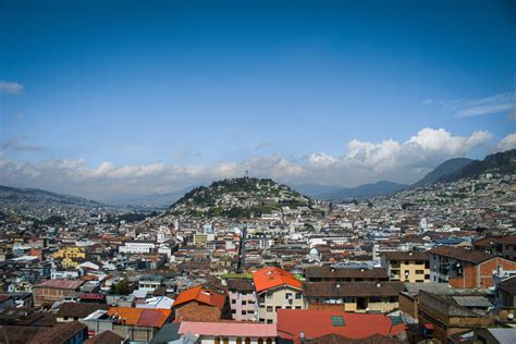 La Virgen Del Panecillo Quito City Tour And Travel Blog