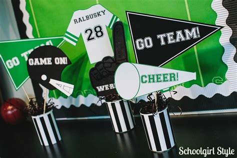 {cue the confetti!} a fun announcement {hint: Totally TEAMwork | Classroom themes, Sports theme ...