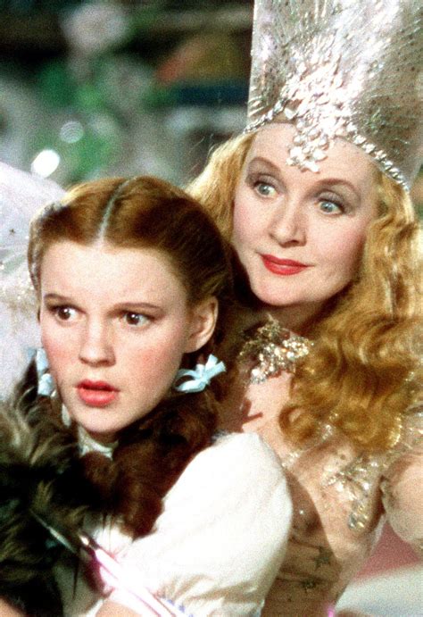 Judy Garland Y Billie Burke En “el Mago De Oz” The Wizard Of Oz 1939