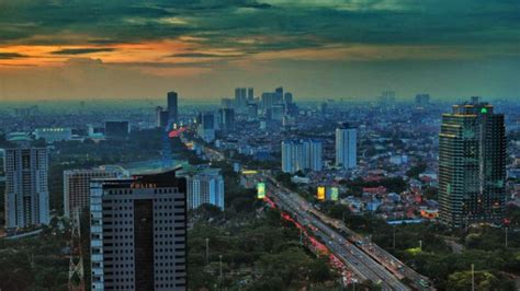 See jakarta with last minute flights. Survei: Jakarta Dianggap Lebih Aman Dibanding Kuala Lumpur