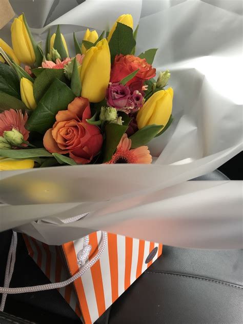 Find opening times and closing times for sleep inn richmond north in 950 east parham road, richmond, va, 23228 and other contact details such as address, phone number, website, interactive direction map and nearby locations. Flower Vogue, 01428 606970 - Trusted Florist in Surrey