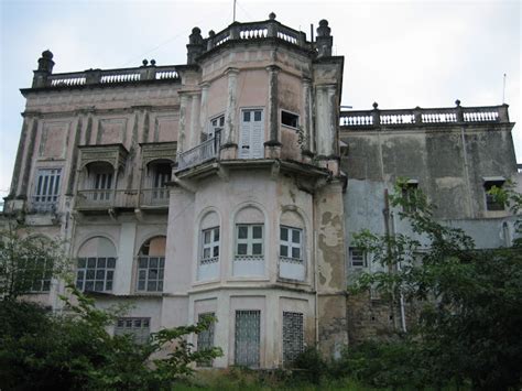 7 Most Haunted Places In Hyderabad To Get Spooked