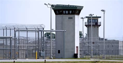 Afge Federal Prisons Overflowing With 1600 New Ice Detainees