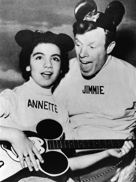 Annette Funicello Former Mouseketeer Dies At 70 Houston Chronicle