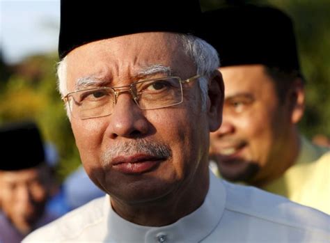 Malaysia Prosecutor Clears Pm Najib Razak Of Corruption Bbc News