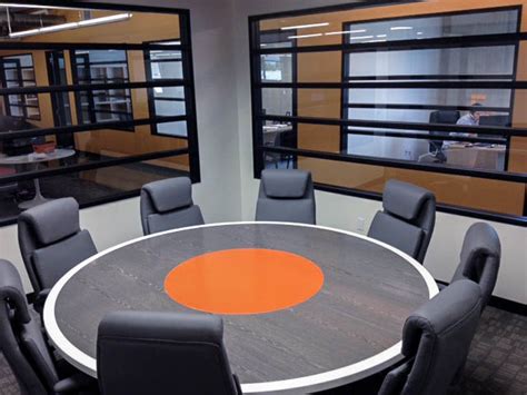 Round Table Seating Arrangement In A Typical Conference Room