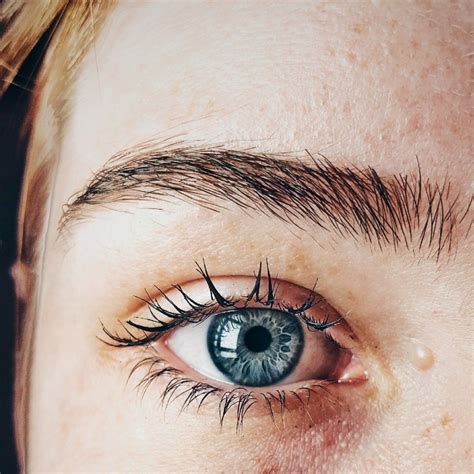 How To Naturally Lighten Eyes Is It Possible 🌼