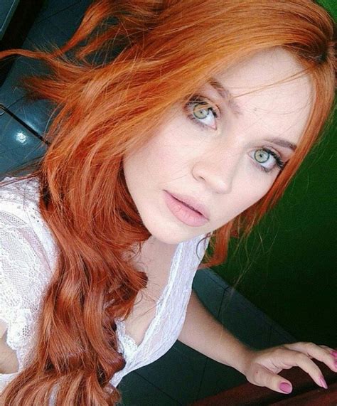 Pin By Jo Michael On Strawberry Blonds Beautiful Red Hair Beautiful Redhead Girls With Red Hair