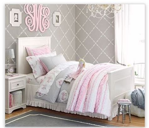 Decorative objects are also a way to sprinkle some white lines into. Pale pink gray and white bedroom set for my little girl ...