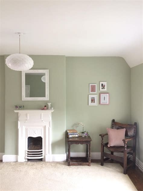 When it comes to adding some color to your space it is obviously to think about the sage green wall paint. Lydia's Bedroom - Sage green and dusky pink scheme - Reading corner | Sage green living room ...