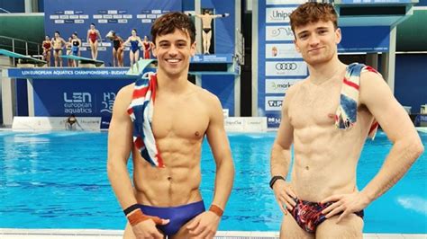 tom daley wins olympic gold ‘incredibly proud to say i am gay and an olympic champion express