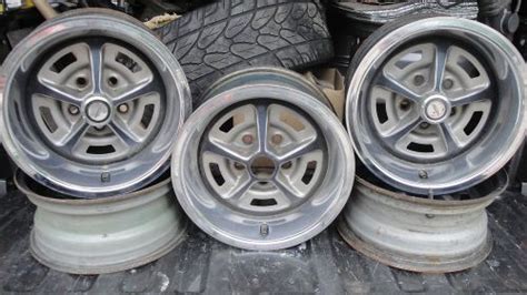 Find Ford Magnum 500 Wheels 5 14x6 5 Lugs 3 Trim Rings And 2 Caps