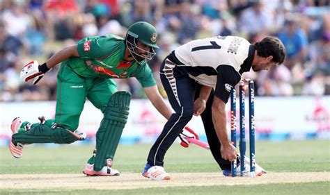 New zealand scored 318 runs batting first. Bangladesh vs New Zealand 3rd T20 2017: Free Live Cricket ...