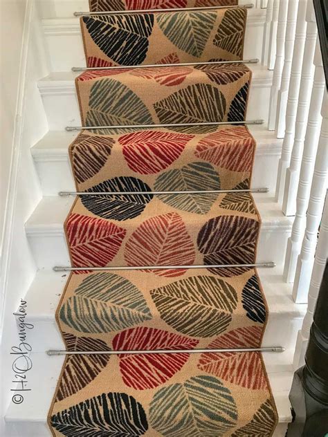 Installation of carpet on stairs. How to Install Carpet Runner on Stairs - H2OBungalow ...
