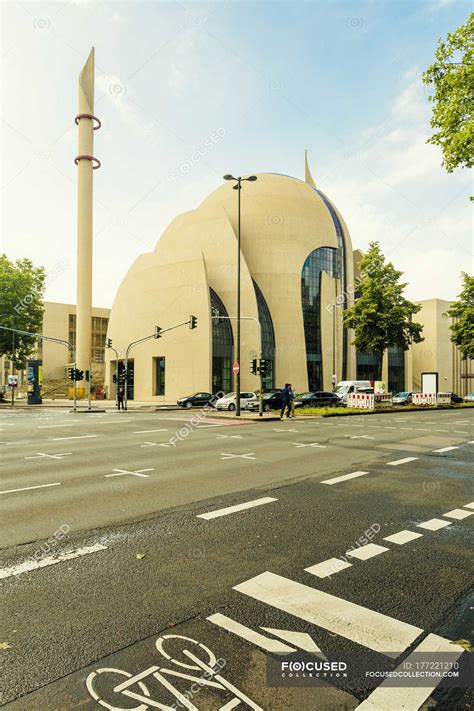 Germany Cologne Cologne Central Mosque — Architectural Road Stock