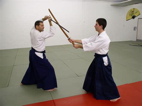 Aikido dojo across the country, class, dojo search, avtivities and information. AIKIDO: AIKIDO, Beneficios de su práctica