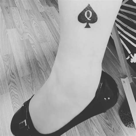 46 unique queen of spades tattoo designs to add to your tattoo collection