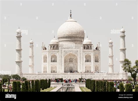 Many Visitors To The Taj Mahal In Agra India Mogul Marble Mausoleum