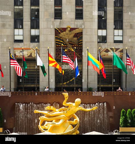Golden Statue Nyc Hi Res Stock Photography And Images Alamy