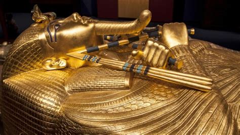 Eight People Are On Trial After Botched Repair Job On King Tut’s Mask Iflscience
