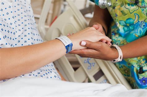 Oncology Nurses Weigh In On Their Patient Centered Communication