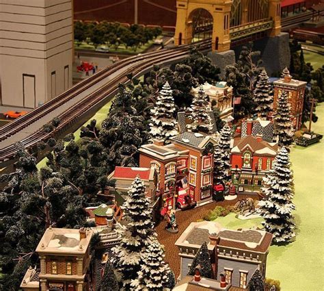 Christmas Village Model Train Layout Small Spaces Christmas Trains