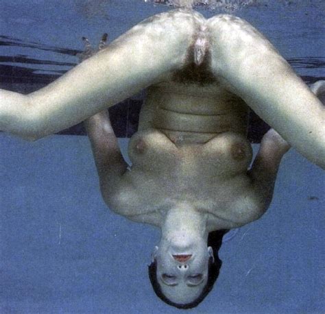 Голые женщины с ластами под водой фото скачать картинки и порно фото girla me