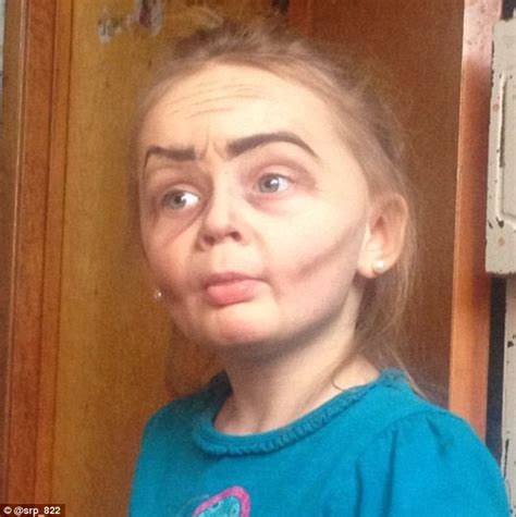 Ohio Girl Roey Becomes An Old Lady After She Asks Aunt To Do Her Make