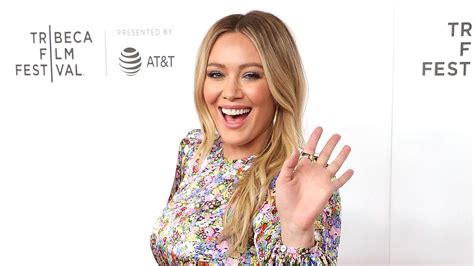 Hilary Duff Is Engaged And The Ring Is Quite Something 😱💍 Celebrity Kiss