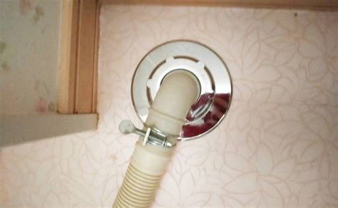 Ja その他アイコン more menu icon をタップすると、モバイル ウェブサイトで 設定 にアクセスしたり、ヘルプを表示したり、フィ. 洗濯機の排水口が臭う!自分で簡単に掃除する方法や予防策を ...