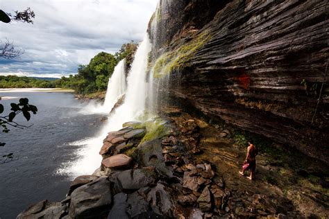 Venezuela's latitude and longitude is 8° 0' n and 66° 0 ' w. Salto Hacha at Canaima Lagoon, Venezuela | Lake Canaima in ...