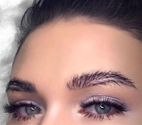 Feather Brow Trend