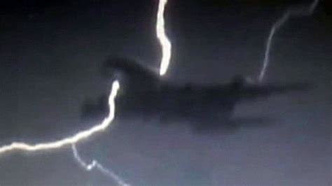 Video Appears To Show Lightning Striking Plane Fox News Video
