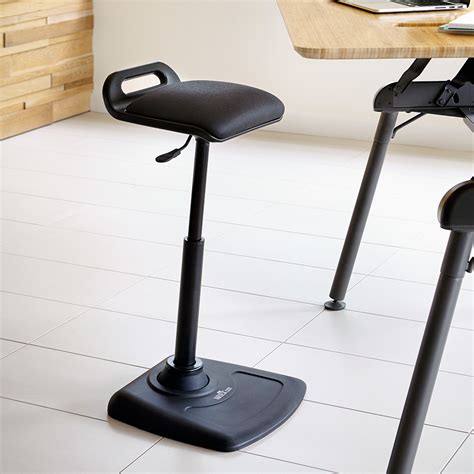 Varier move tilting saddle stool. The Best Stools For Standing Desks - Review Geek