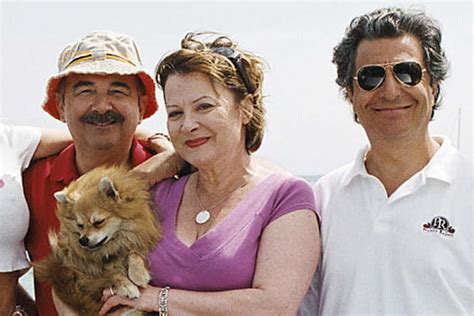 Josiane balasko (born 15 april 1950) is a french actress, writer and director. Les Bronzés 4 : une suite est-elle possible pour le Splendid