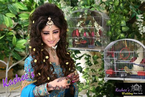 She also appears on various tv channels for giving makeup and styling tips. Kashee 's beauty parlour | Pakistani bridal makeup ...