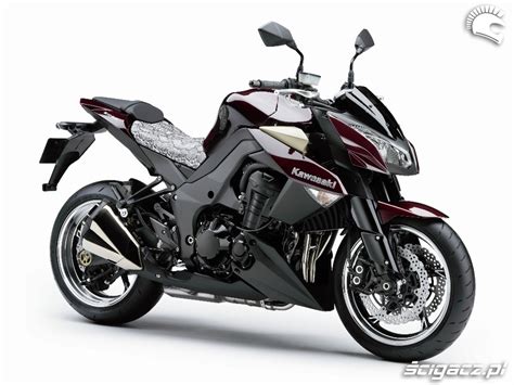 The z1000 features a 1,043cc engine that produces big power and a stiff chassis that delivers responsive handling performance. Zdjęcia: 2010-kawasaki-z1000-4 - 2010 Kawasaki Z1000 ...