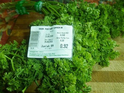 Lalu obat eksim kering seperti apa yang mampu untuk menyembuhkan penyakit ini? Tip Sediakan Parsley Kering (Flake). Cukup Mudah, Murah ...