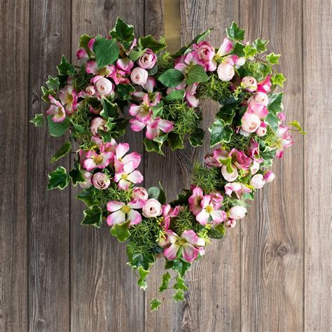Pink Dogwood And Ranunculus Front Door Heart Shape Valentines Day Spring
