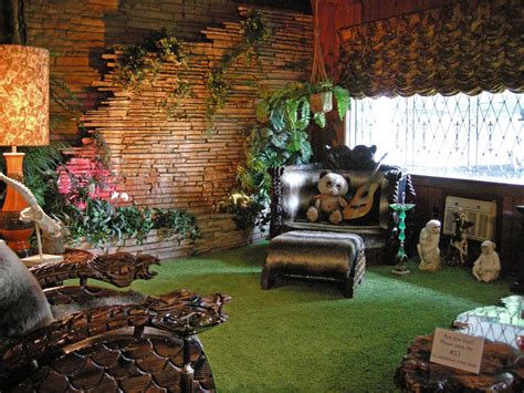 15 ideas to design a jungle themed kids room. Dealing with today...: The Majesty of Elvis