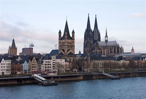 ✈️contact zerbermark1995@gmail.com for all issues or business purpose. Running in Cologne, Germany. Best places to run in Cologne.
